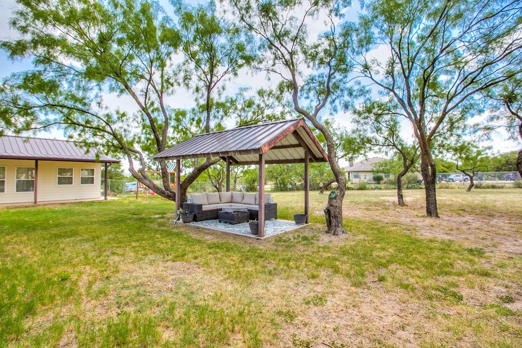 Image 33 of property listing at 252 Edinburgh Rd, San Angelo, TX 76901