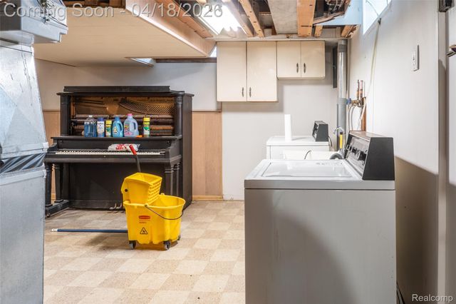 3539 Huron Street, Dearborn, MI 48124