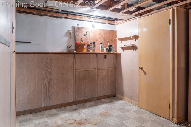3539 Huron Street, Dearborn, MI 48124