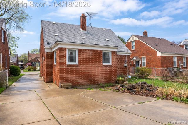 3539 Huron Street, Dearborn, MI 48124