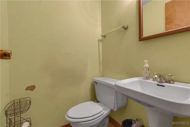 537 Burroughs Drive, Amherst, NY 14226