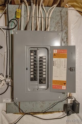 537 Burroughs Drive, Amherst, NY 14226