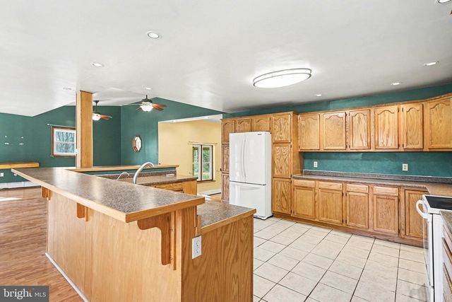 432 ASH RD, Coatesville, PA 19320