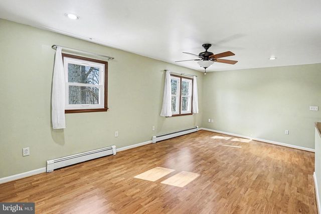 432 ASH RD, Coatesville, PA 19320