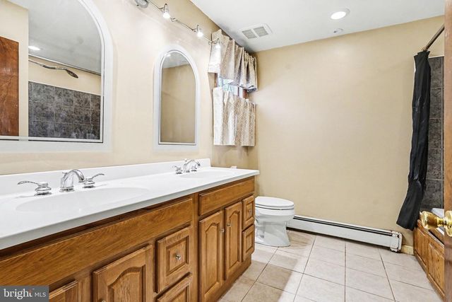 432 ASH RD, Coatesville, PA 19320