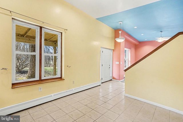 432 ASH RD, Coatesville, PA 19320