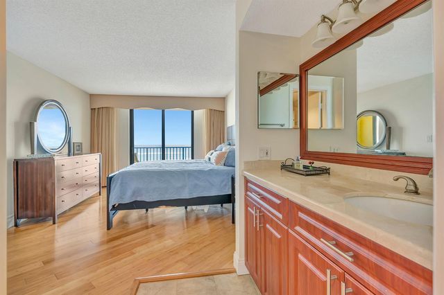 300 Ocean Trail Way 1008, Jupiter, FL 33477