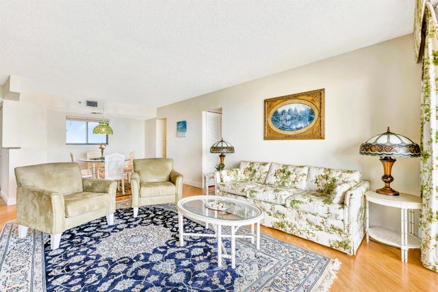 300 Ocean Trail Way 1008, Jupiter, FL 33477