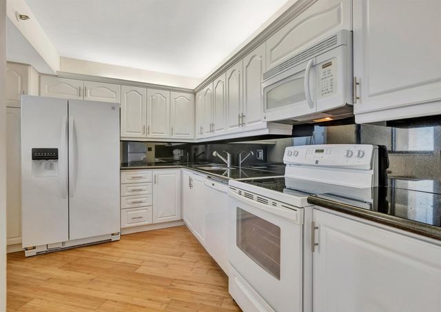 300 Ocean Trail Way 1008, Jupiter, FL 33477