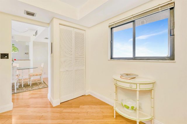 300 Ocean Trail Way 1008, Jupiter, FL 33477