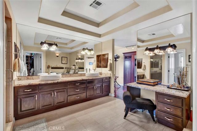 1532 Kensing Lane, North Tustin, CA 92705