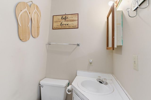 402 Edwards St., Petal, MS 39465