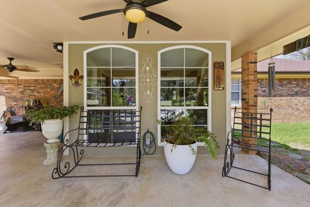 402 Edwards St., Petal, MS 39465