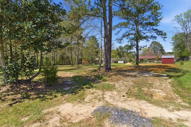 402 Edwards St., Petal, MS 39465