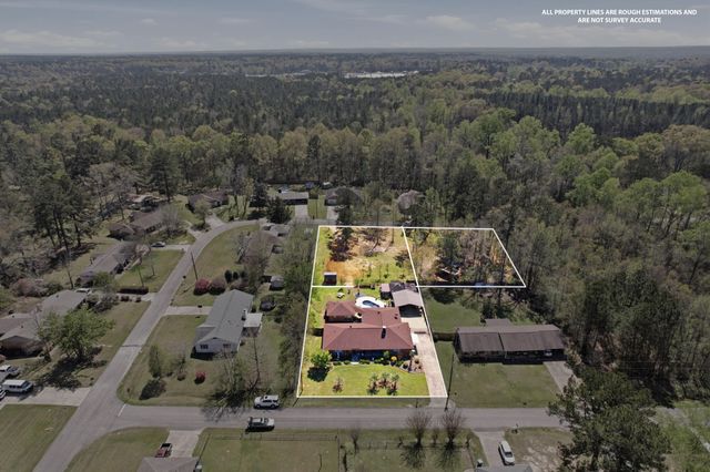 402 Edwards St., Petal, MS 39465