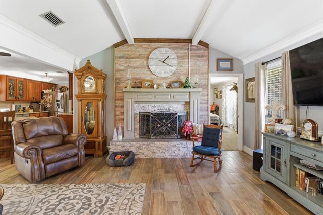 402 Edwards St., Petal, MS 39465