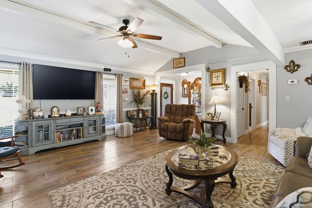 402 Edwards St., Petal, MS 39465