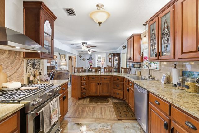 402 Edwards St., Petal, MS 39465