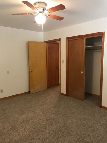 5000 Collinwood Dr, Clarksville, TN 37042