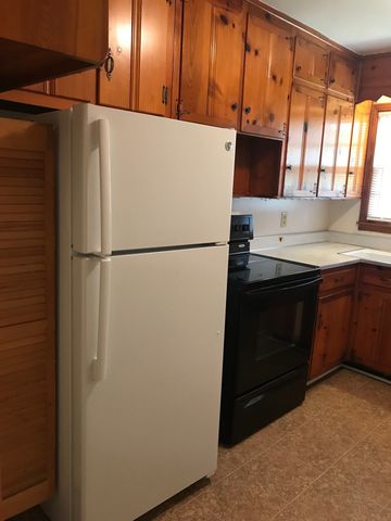 5000 Collinwood Dr, Clarksville, TN 37042