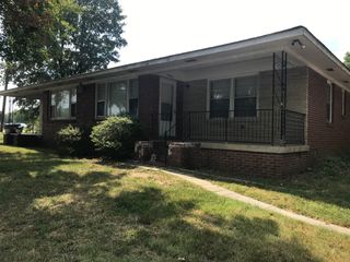5000 Collinwood Dr, Clarksville, TN 37042