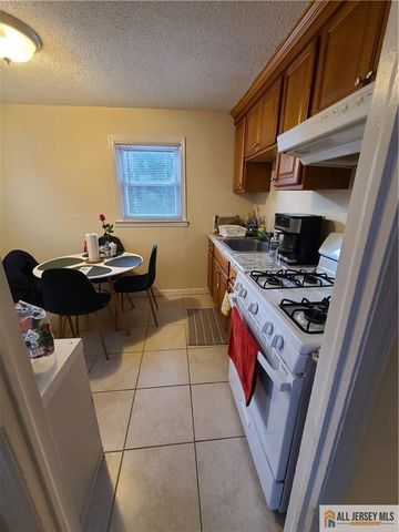 23 Coolidge Avenue, Edison, NJ 08837