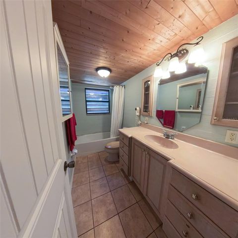 2501 GATOR LANE, Groveland, FL 34736