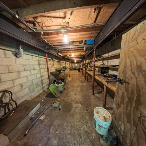 2501 GATOR LANE, Groveland, FL 34736