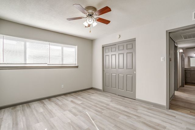 3870 Tulsa Way 22, Fort Worth, TX 76107