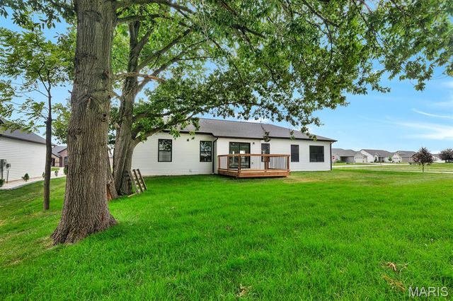 1501 Guilford Place, Troy, IL 62294