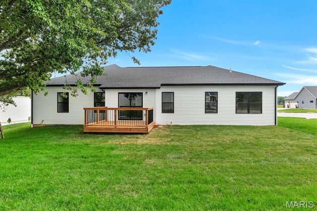 1501 Guilford Place, Troy, IL 62294