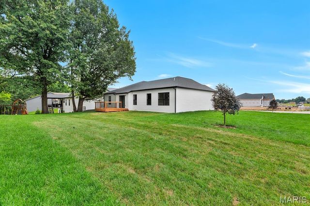 1501 Guilford Place, Troy, IL 62294