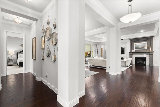 1810 Birds Fort Trail, Arlington, TX 76005