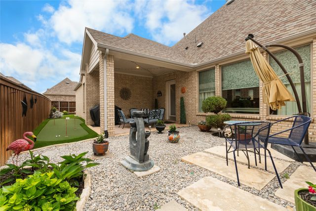 1810 Birds Fort Trail, Arlington, TX 76005