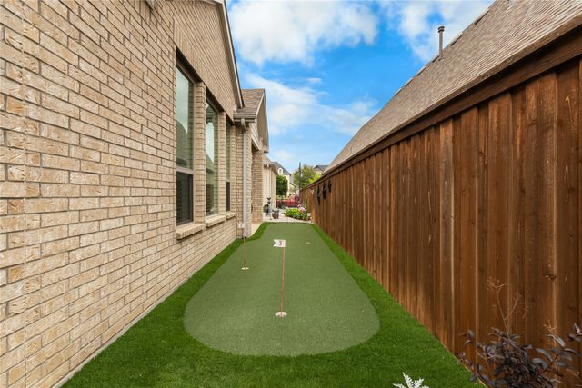 1810 Birds Fort Trail, Arlington, TX 76005