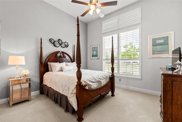 1810 Birds Fort Trail, Arlington, TX 76005