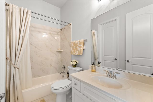 1810 Birds Fort Trail, Arlington, TX 76005