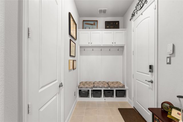 1810 Birds Fort Trail, Arlington, TX 76005