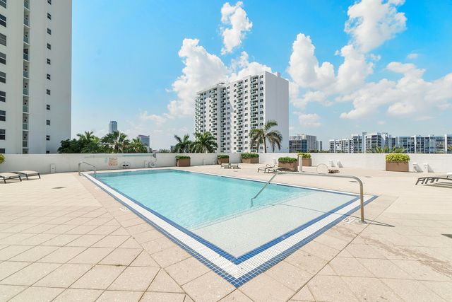 2751 S Ocean Drive 602s, Hollywood, FL 33019
