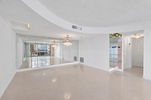 2751 S Ocean Drive 602s, Hollywood, FL 33019