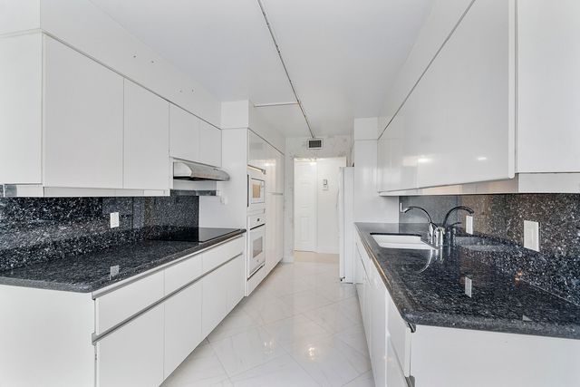 2751 S Ocean Drive 602s, Hollywood, FL 33019
