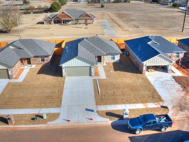 1619 Highland Loop, Guthrie, OK 73044