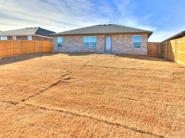 1619 Highland Loop, Guthrie, OK 73044