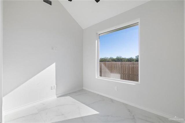 8006 N 48th Lane, Mcallen, TX 78504