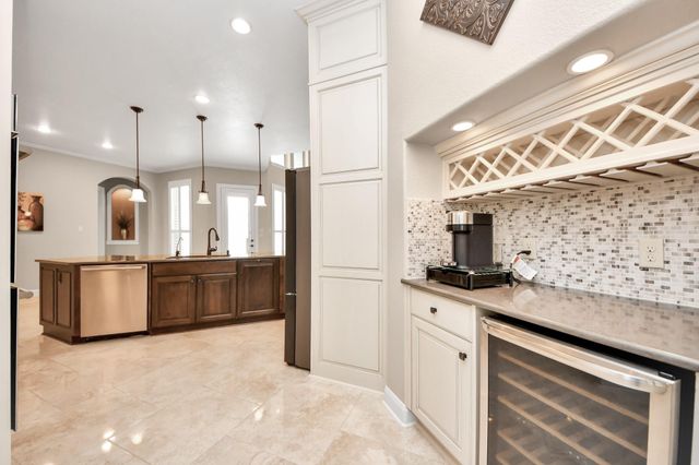 2202 Texoma Bend Lane, Friendswood, TX 77546