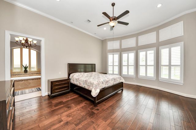 2202 Texoma Bend Lane, Friendswood, TX 77546