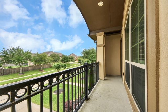 2202 Texoma Bend Lane, Friendswood, TX 77546