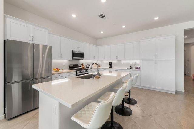 3449 Via Leonardo, Palm Desert, CA 92260