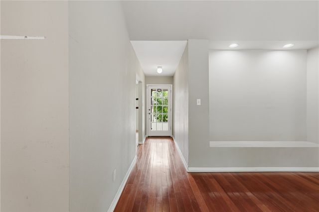 1122 Westover Street, College Station, TX 77840
