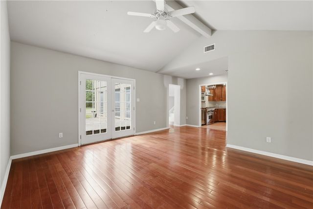1122 Westover Street, College Station, TX 77840